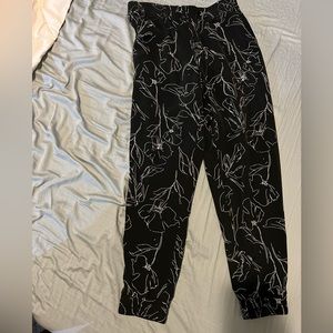 Medium sized dress pants. With flower design